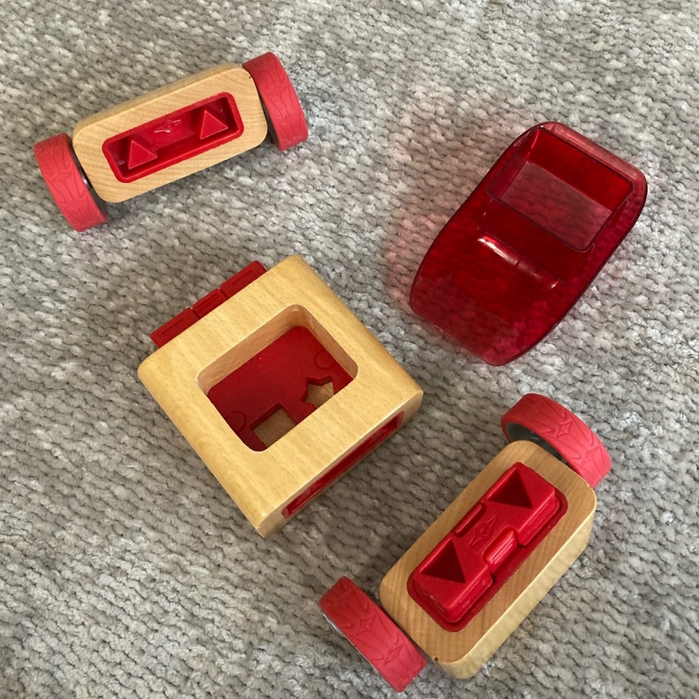 AUTOMOBLOX Car Designed by Calello Red Classic Retro Toy Collectible Quality - Picture 8 of 8